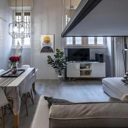 Contemporary Loft - Station Apartment Milan