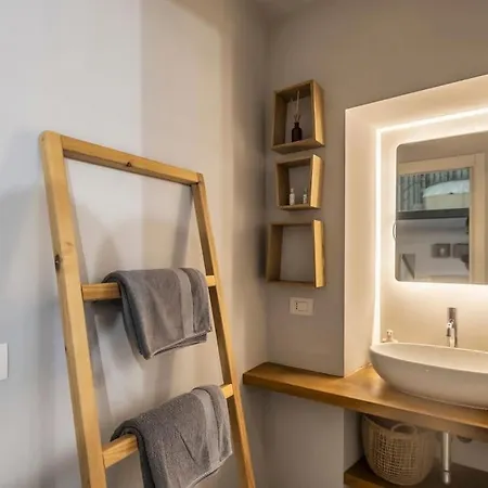 Apartment Contemporary Loft - Station Milan